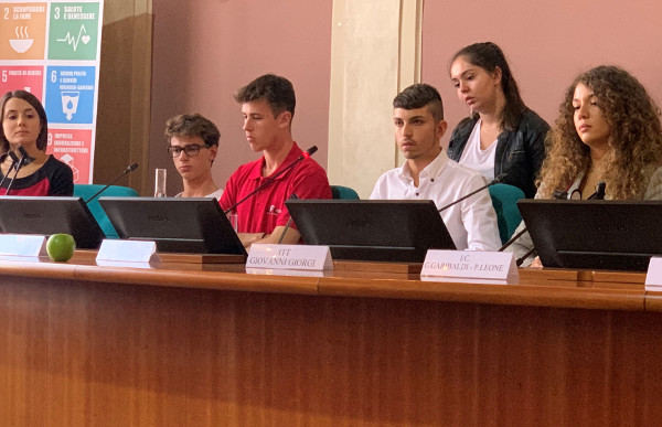 Gli studenti Relatori.JPG